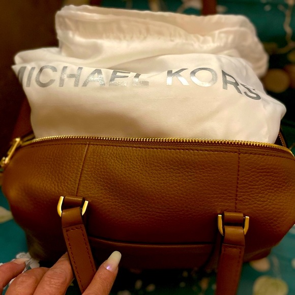 MICHAEL KORS BRAND NEW 100% AUTHENTIC LEATHER SATCHEL BAG - Picture 8 of 13